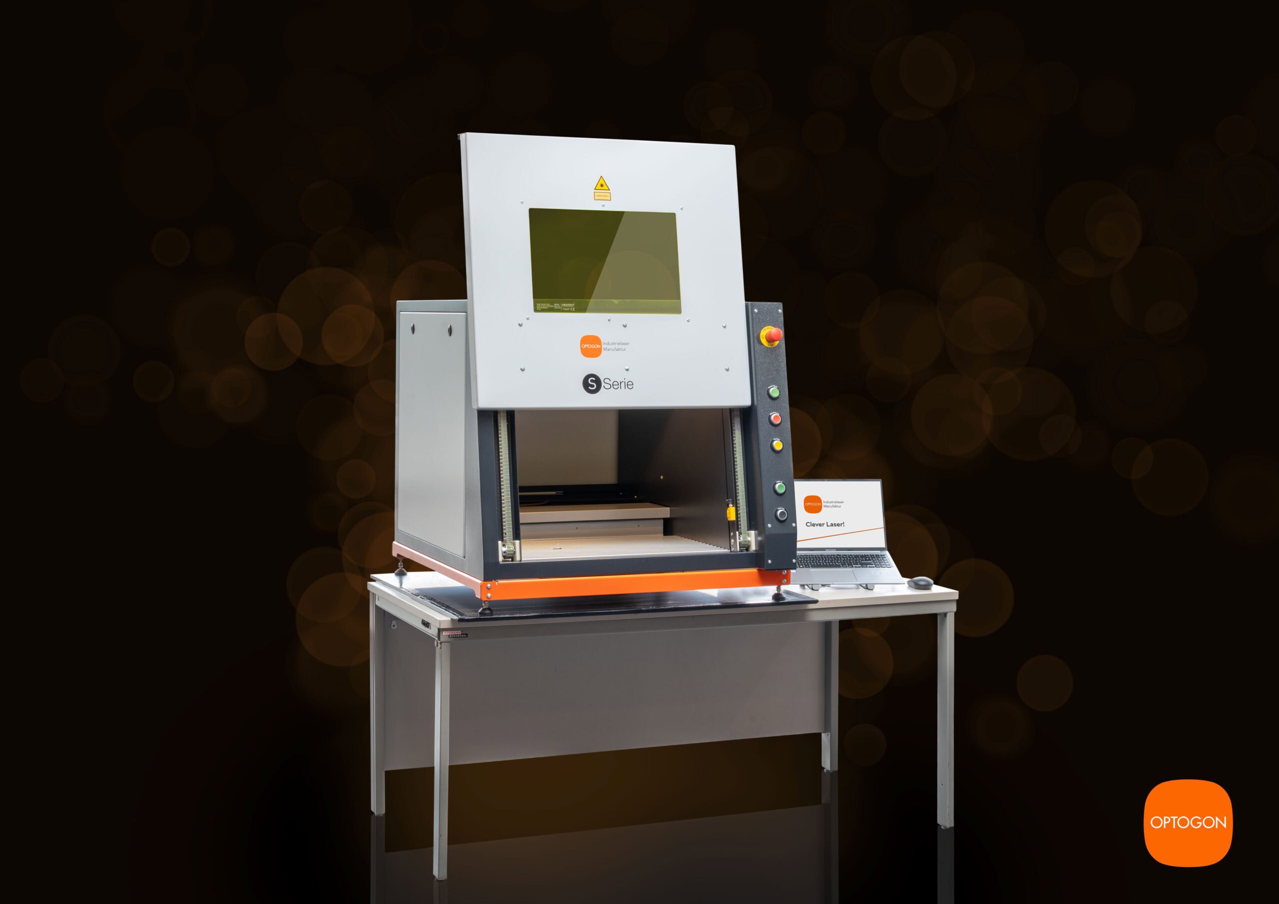 Perspektivische Ansicht der OPTOGON S-Serie FLEX mit geöffnetem Maschinengehäuse.